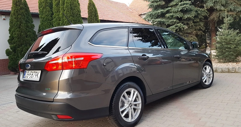 Ford Focus cena 36500 przebieg: 131000, rok produkcji 2017 z Strzegom małe 742